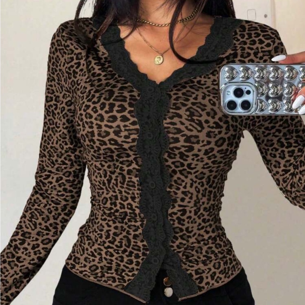 Leopard print long sleeve